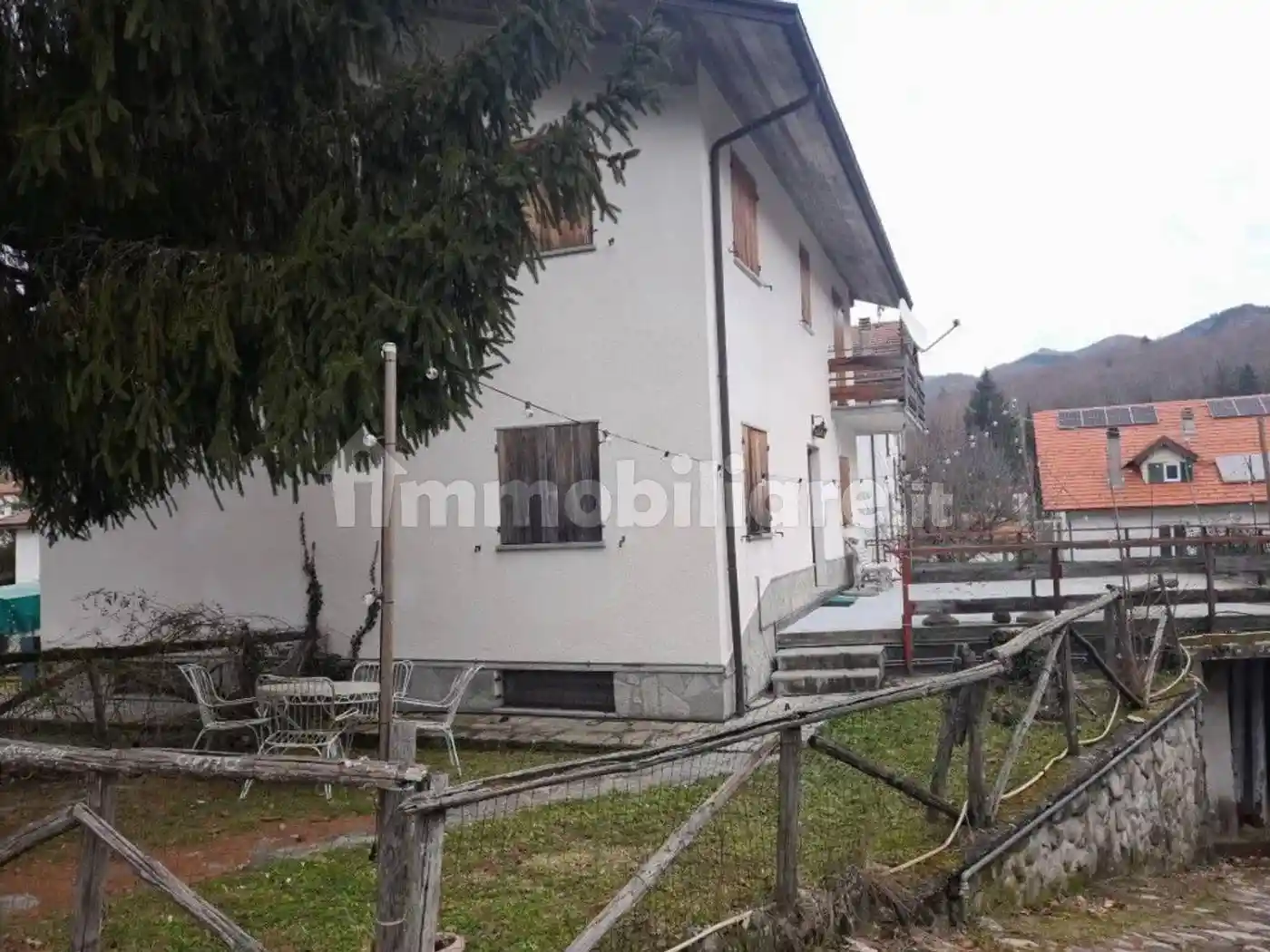 Villa in vendita a Fontanigorda