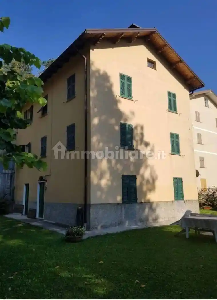 Villa in vendita a Rovegno