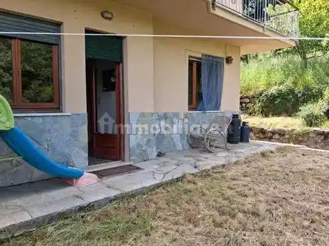 Appartamento in vendita a Montebruno