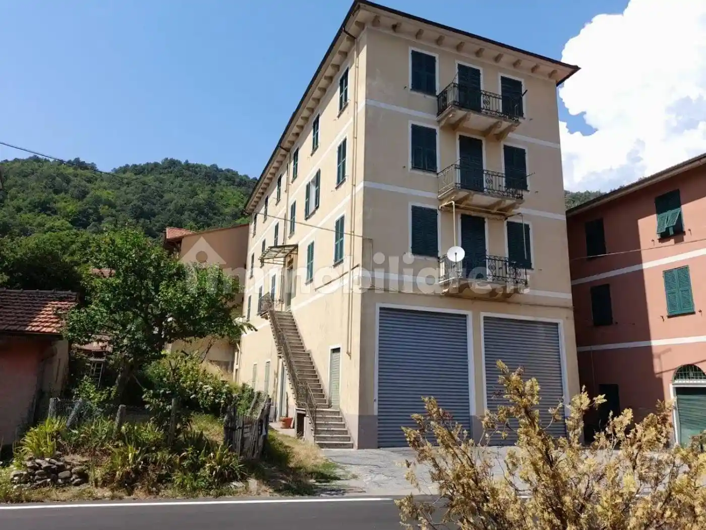 Appartamento in vendita a Montebruno