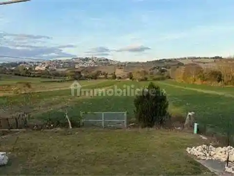 Villa in vendita a Camerano