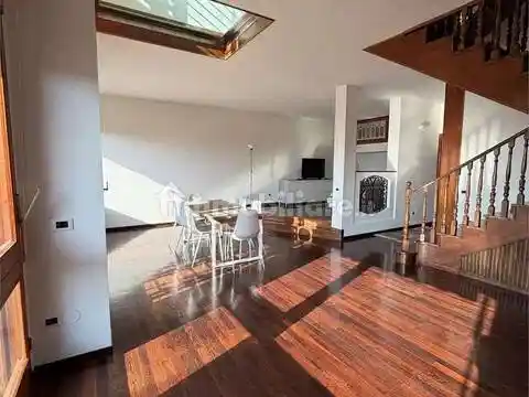 Villa in affitto a Ancona