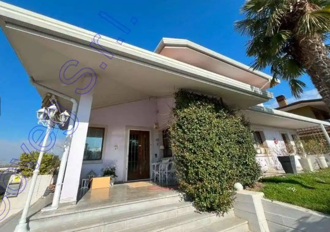 Villa in vendita a Porpetto