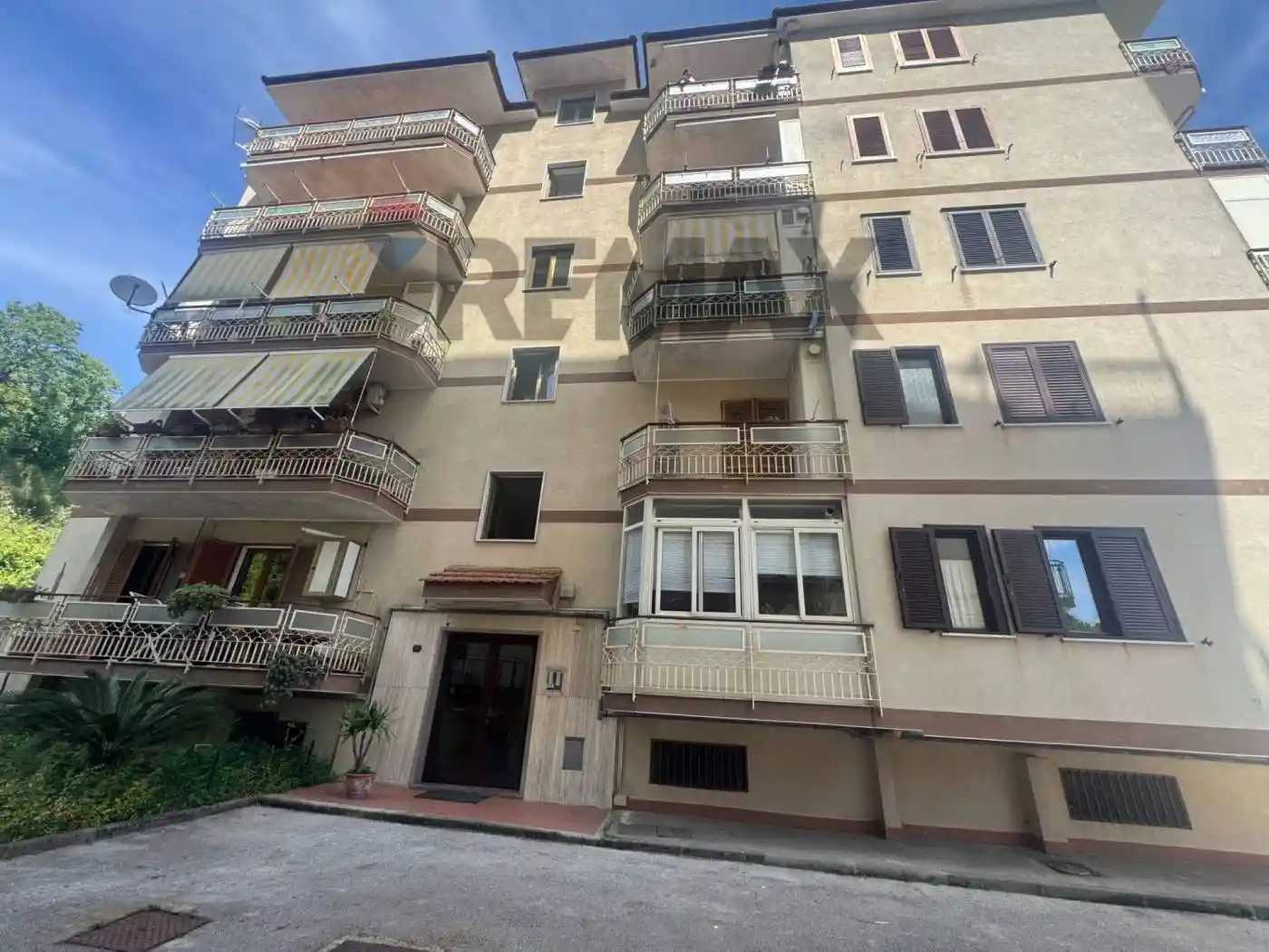 Appartamento in vendita a Napoli