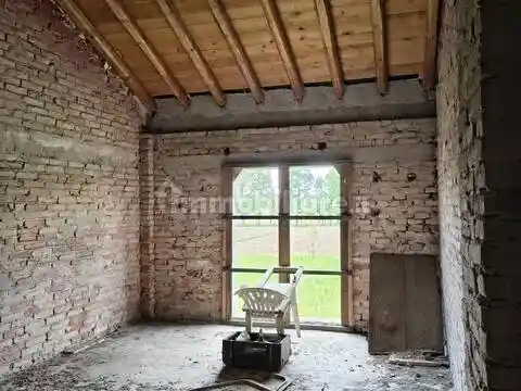 Rustico - Casale in vendita a Roncade