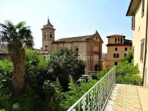 Palazzo - Edificio in vendita a Sigillo