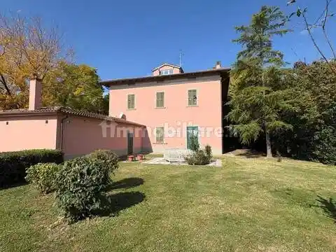 Villa in vendita a Arezzo