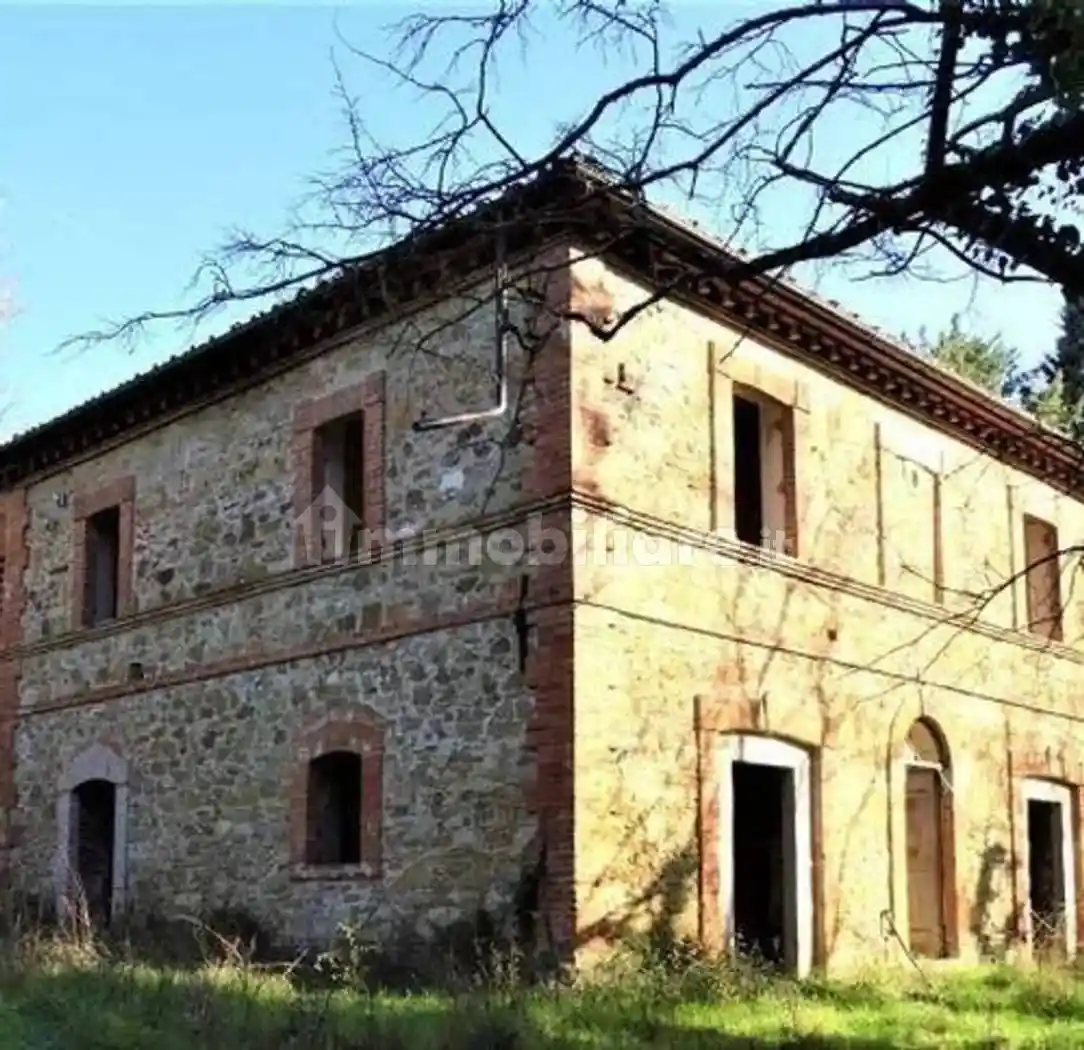Rustico - Casale in vendita a Arezzo