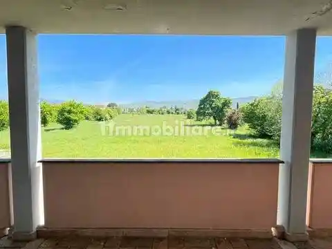 Villa in vendita a Arezzo