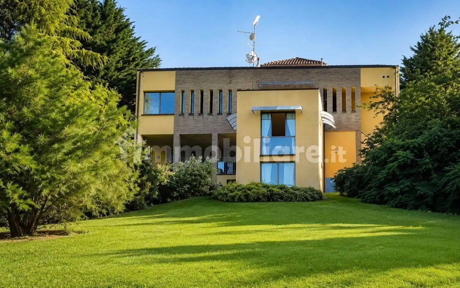 Villa in vendita a Traversetolo