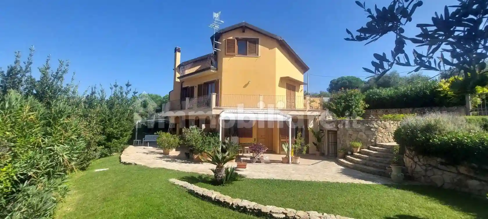 Villa - foto 2