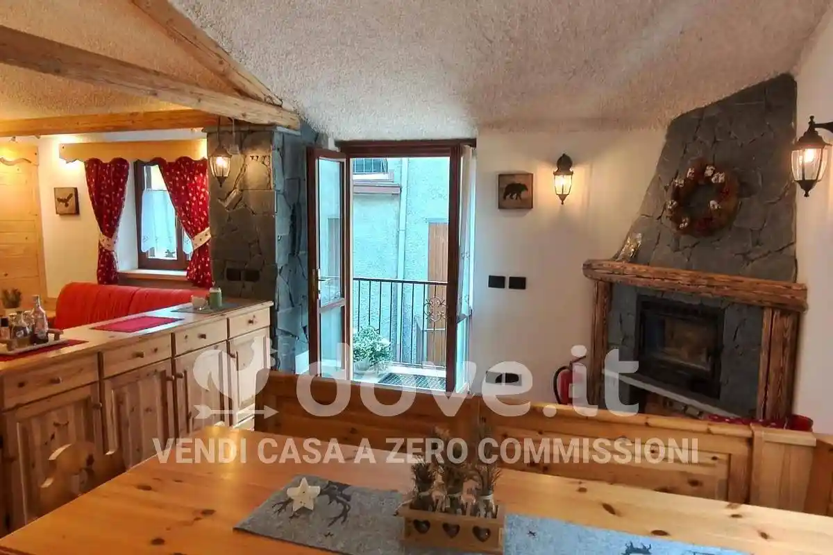 Casa indipendente in vendita a Carona