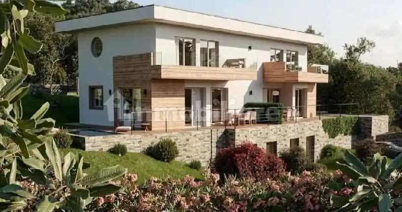 Villa in vendita a Verbania