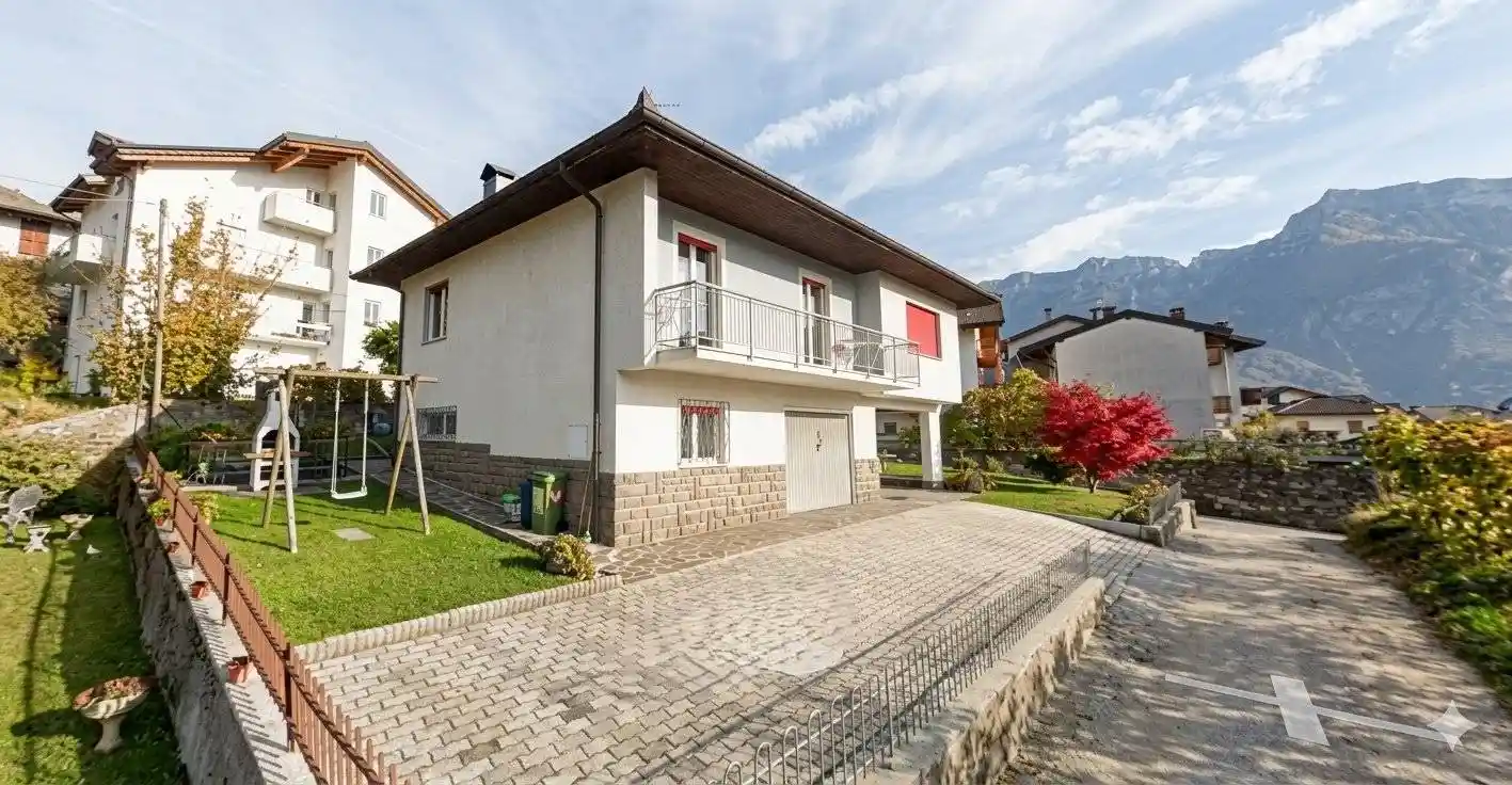 Villa in vendita a Levico Terme