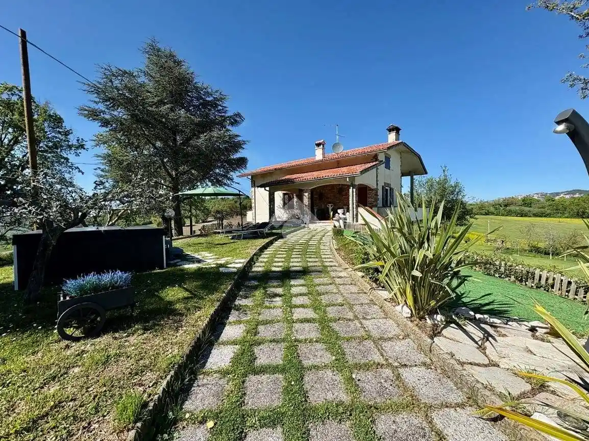 Villa in vendita a Verucchio