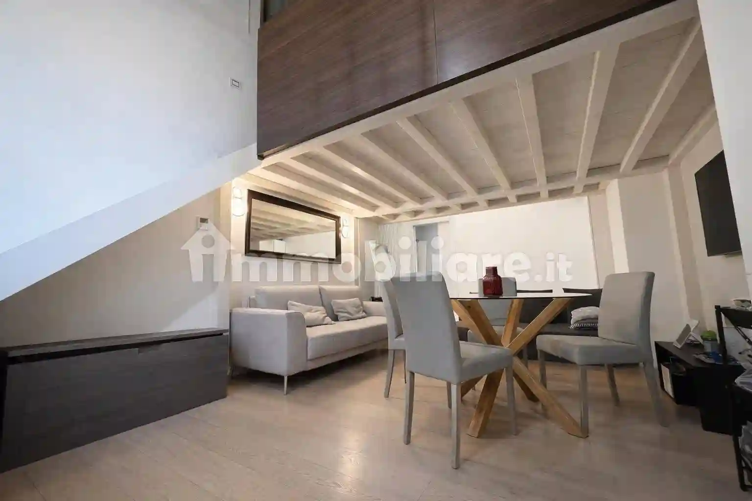 Loft - foto 4