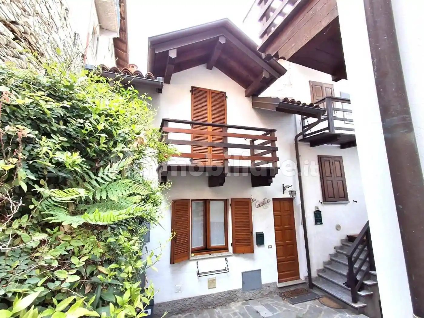 Casa indipendente in vendita a Ghiffa