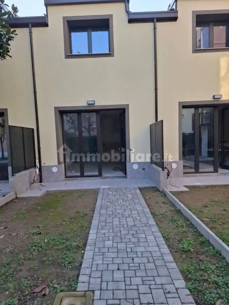 Villetta a schiera in vendita a Milano
