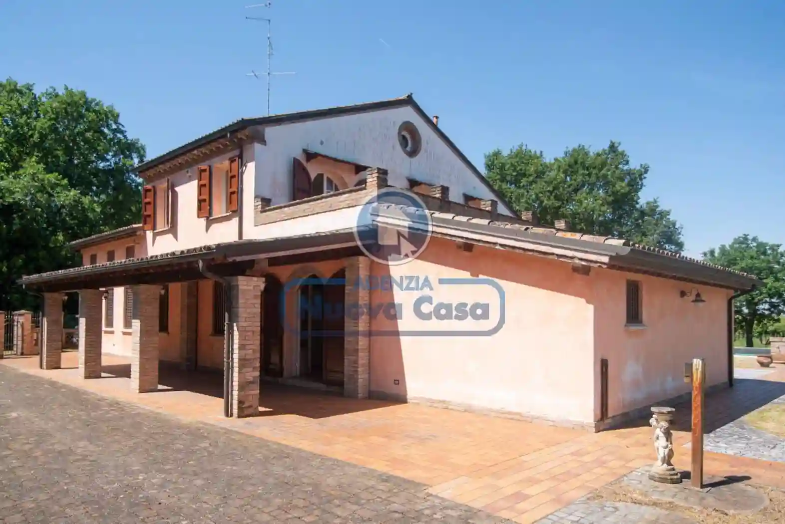 Villa - foto 2