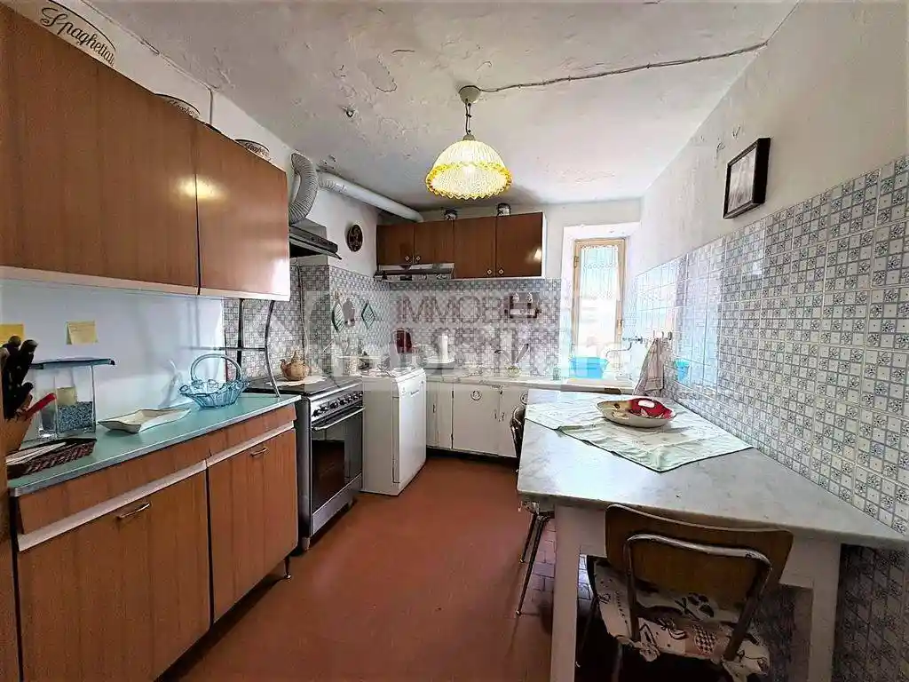 Casa indipendente in vendita a Santo Stefano di Magra