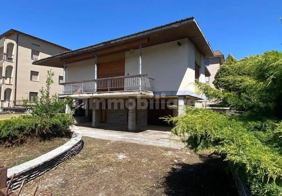 Villa in vendita a Brescia