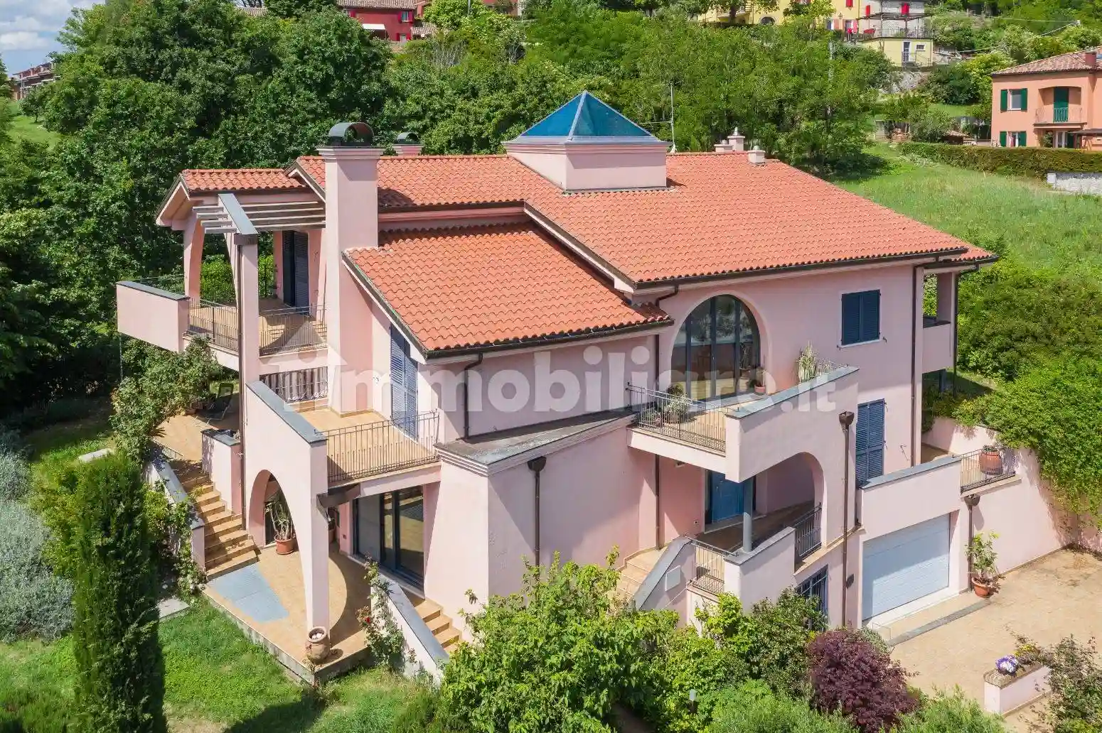 Villa - foto 2