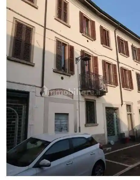 Appartamento in vendita a Vaprio d'Adda