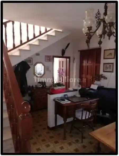 Casa indipendente in asta a Camaiore