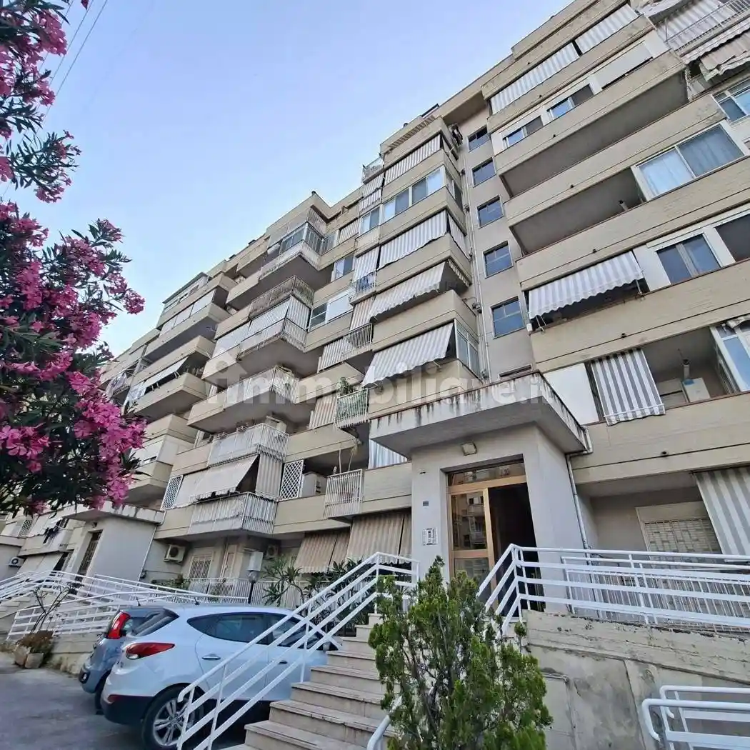 Appartamento in vendita a Palermo