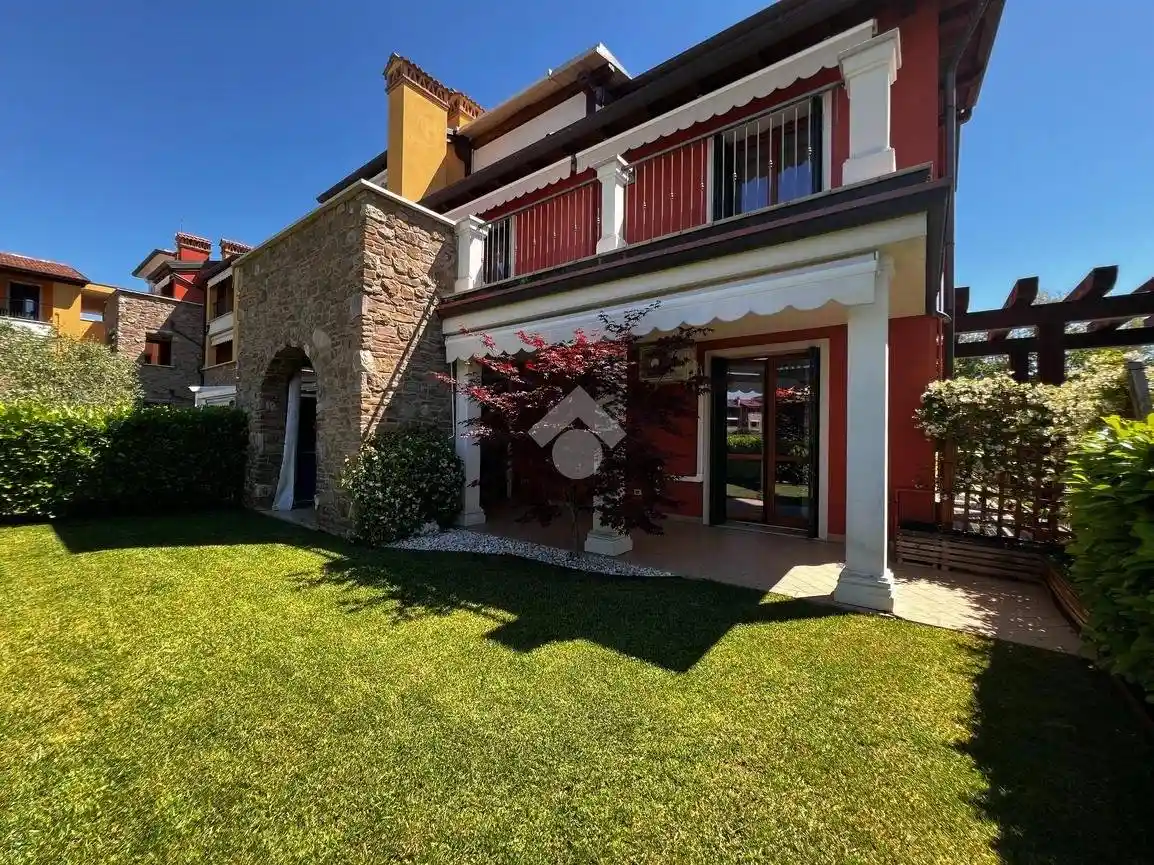 Appartamento in vendita a Sirmione