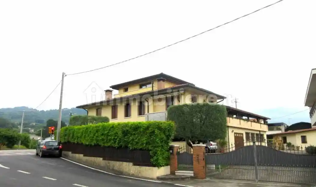 Villa in vendita a Pianezze
