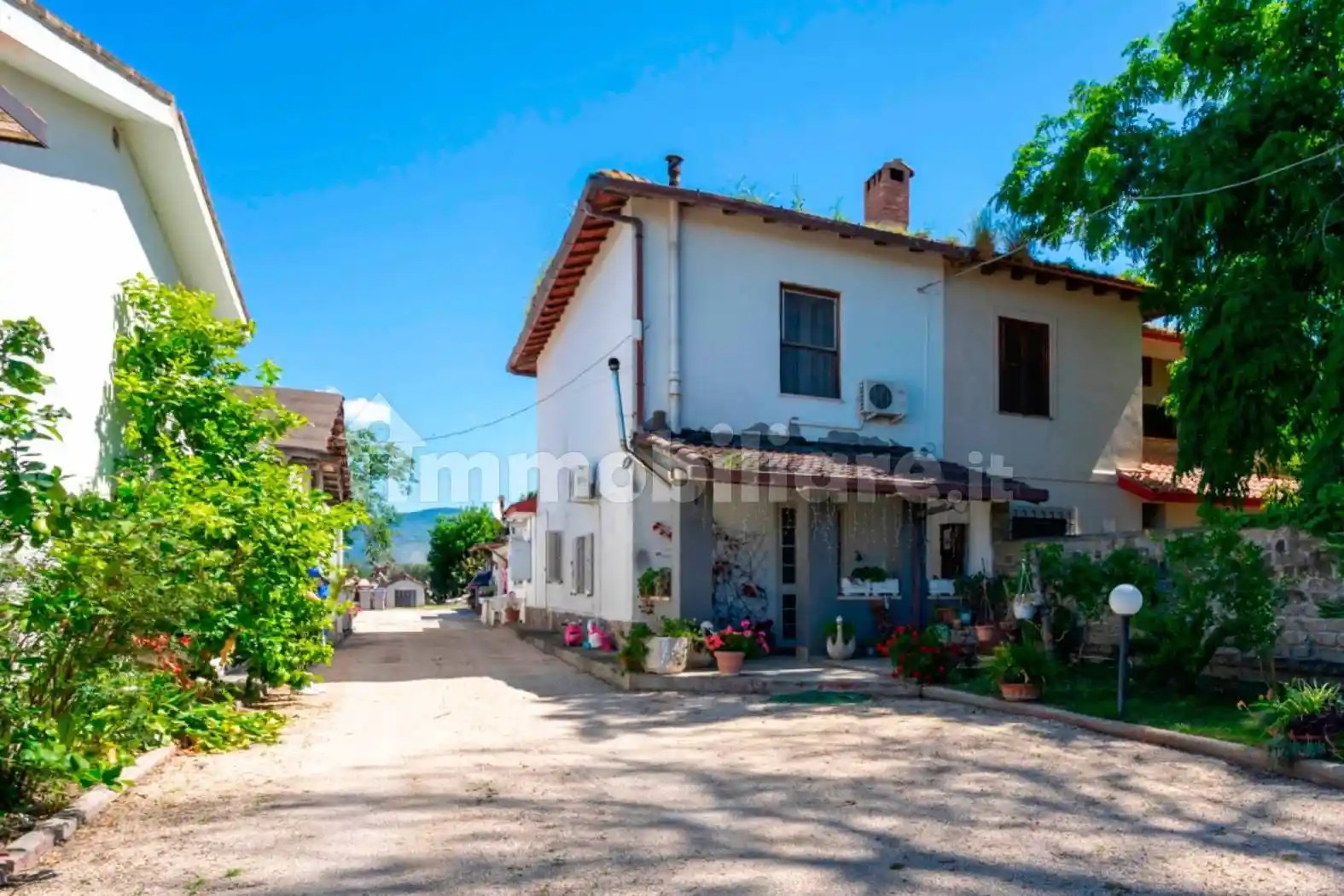 Villa in vendita a Latina