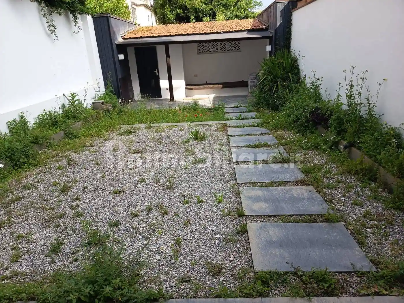 Casa indipendente in vendita a Prato