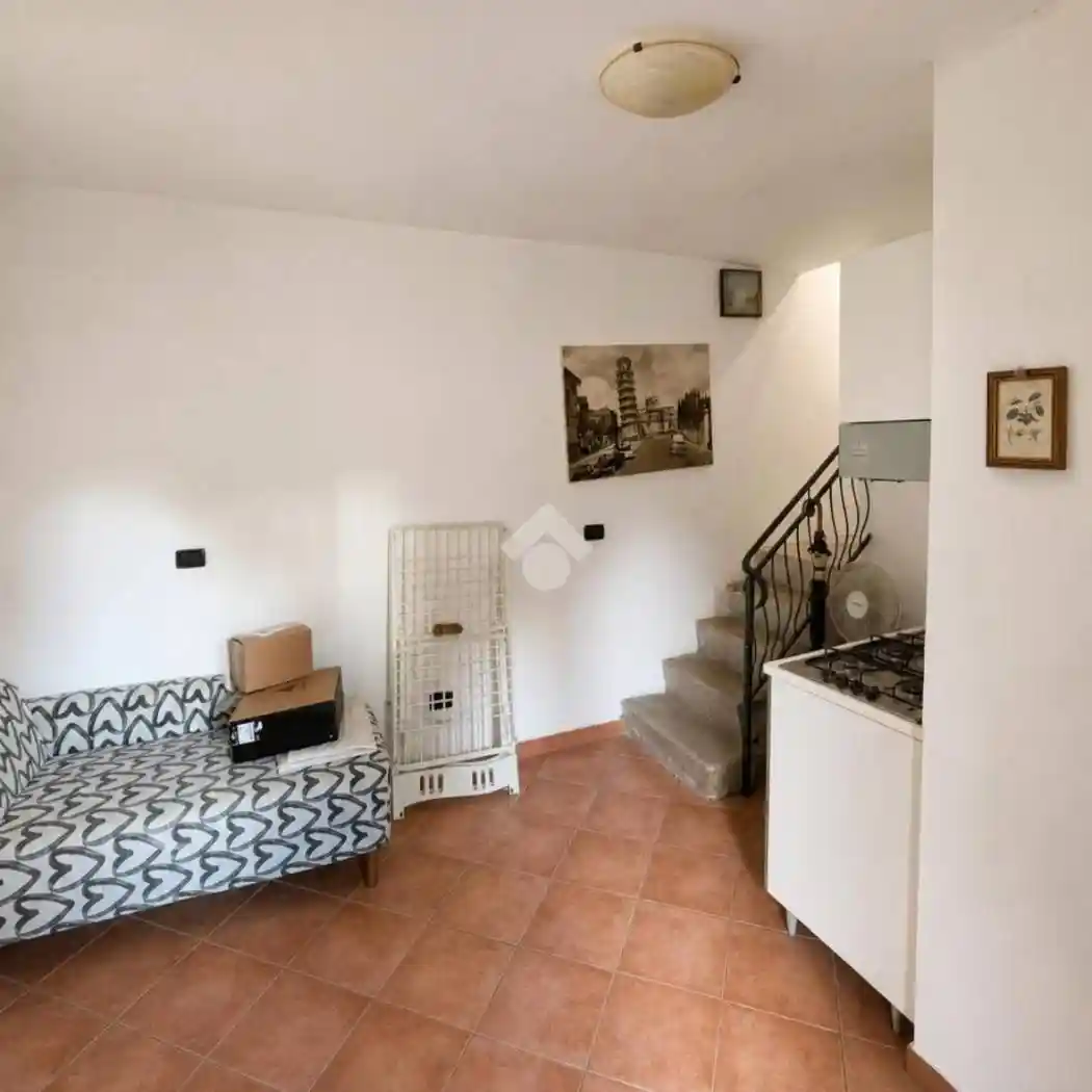 Rustico - Casale in vendita a Cascina