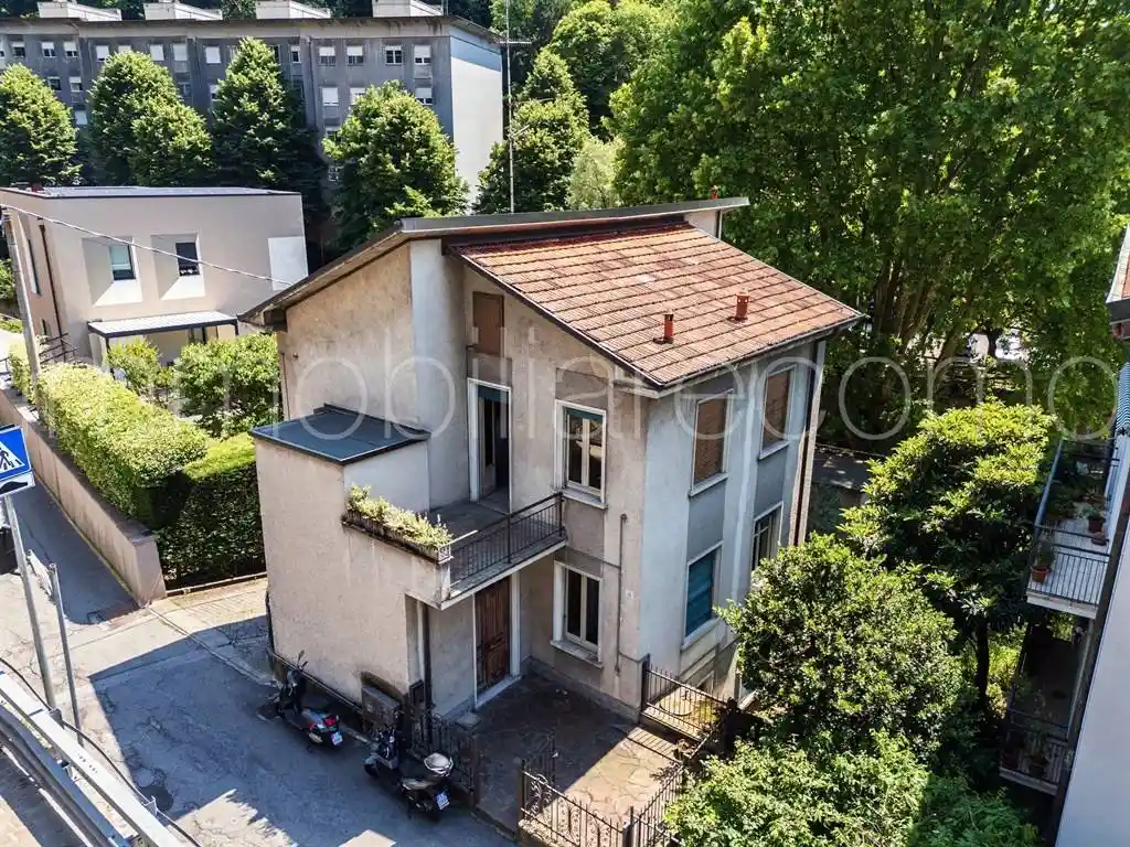 Casa indipendente in vendita a Como