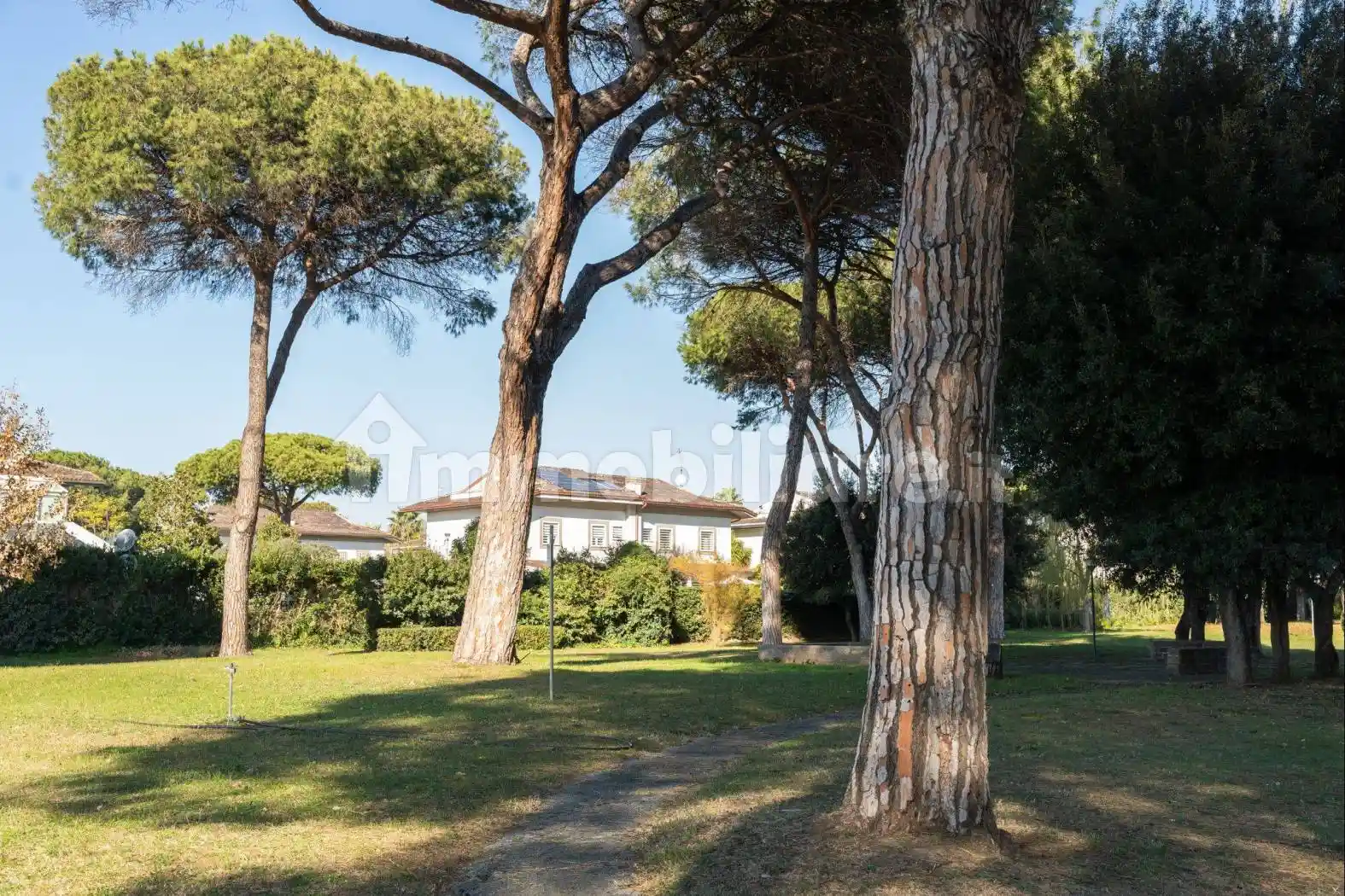 Casa indipendente in vendita a Roma