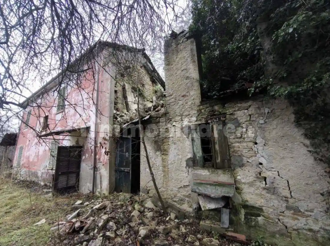 Casa indipendente in vendita a Bistagno