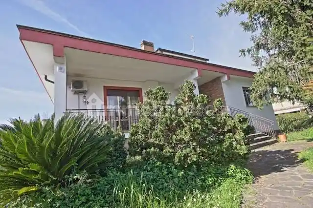 Villa in vendita a Roma