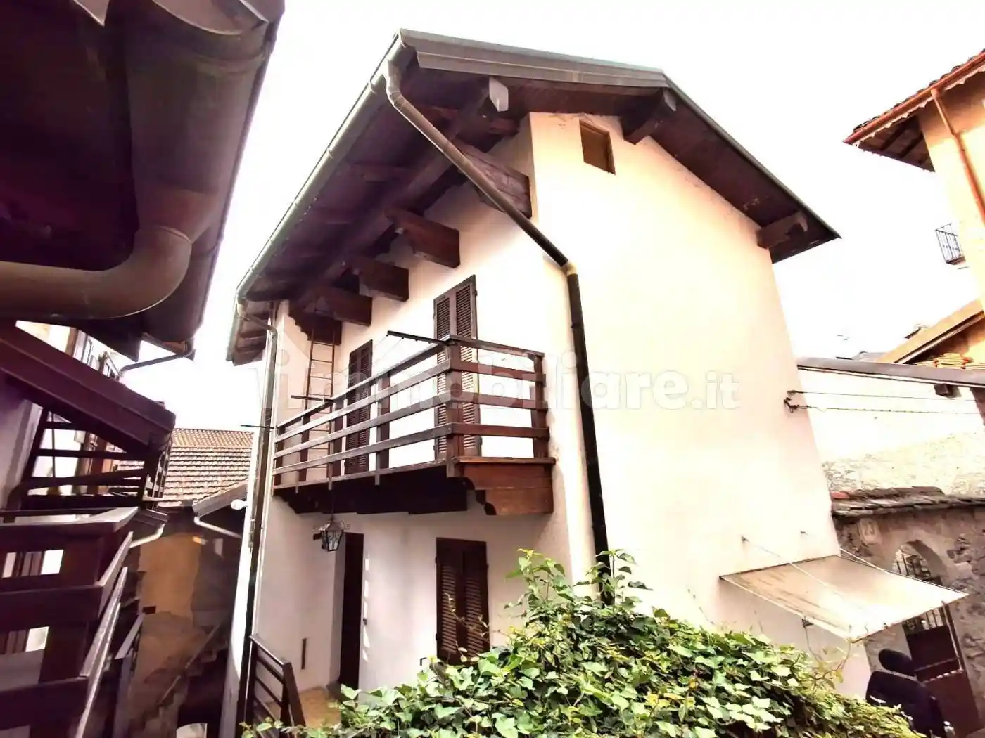 Casa indipendente in vendita a Ghiffa