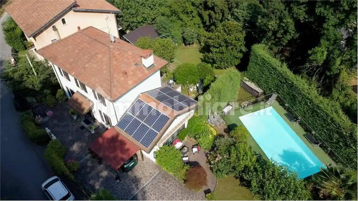 Villa in vendita a Villa Guardia