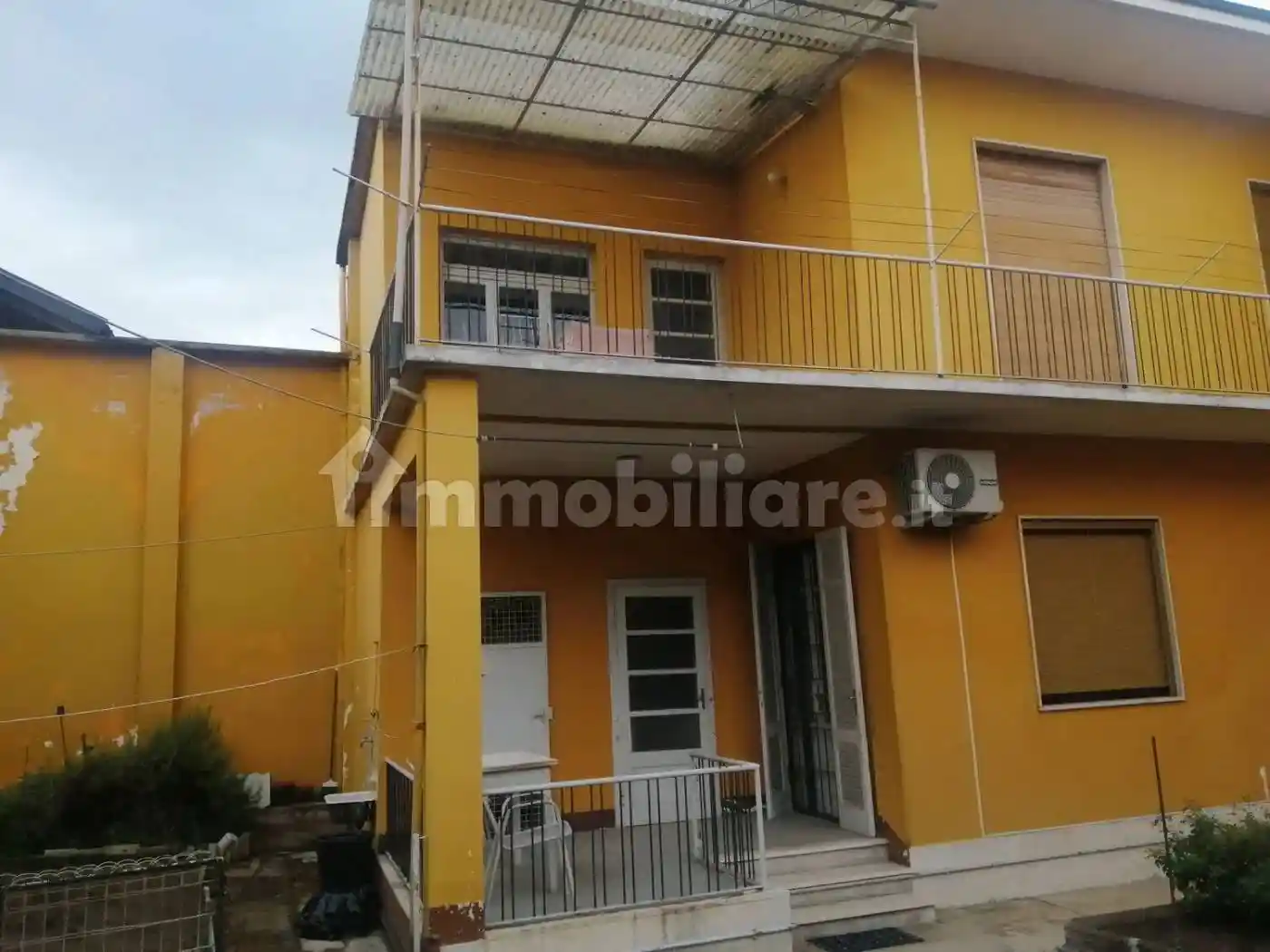 Villa in vendita a Robbio