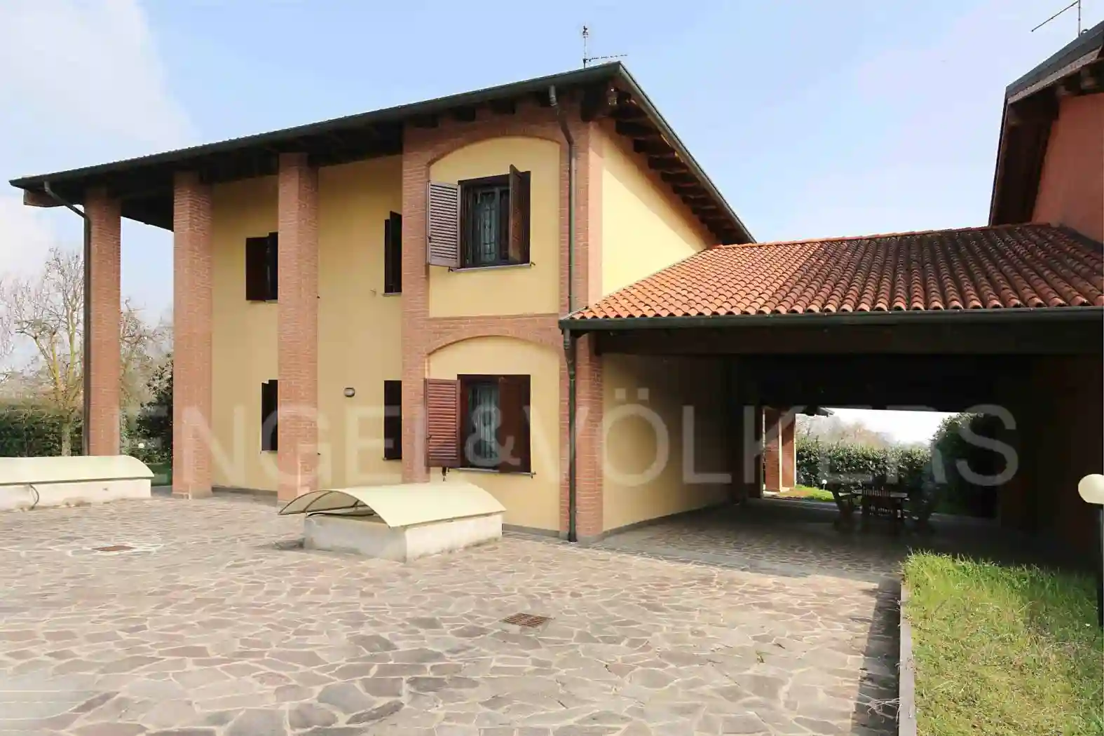 Villa - foto 2