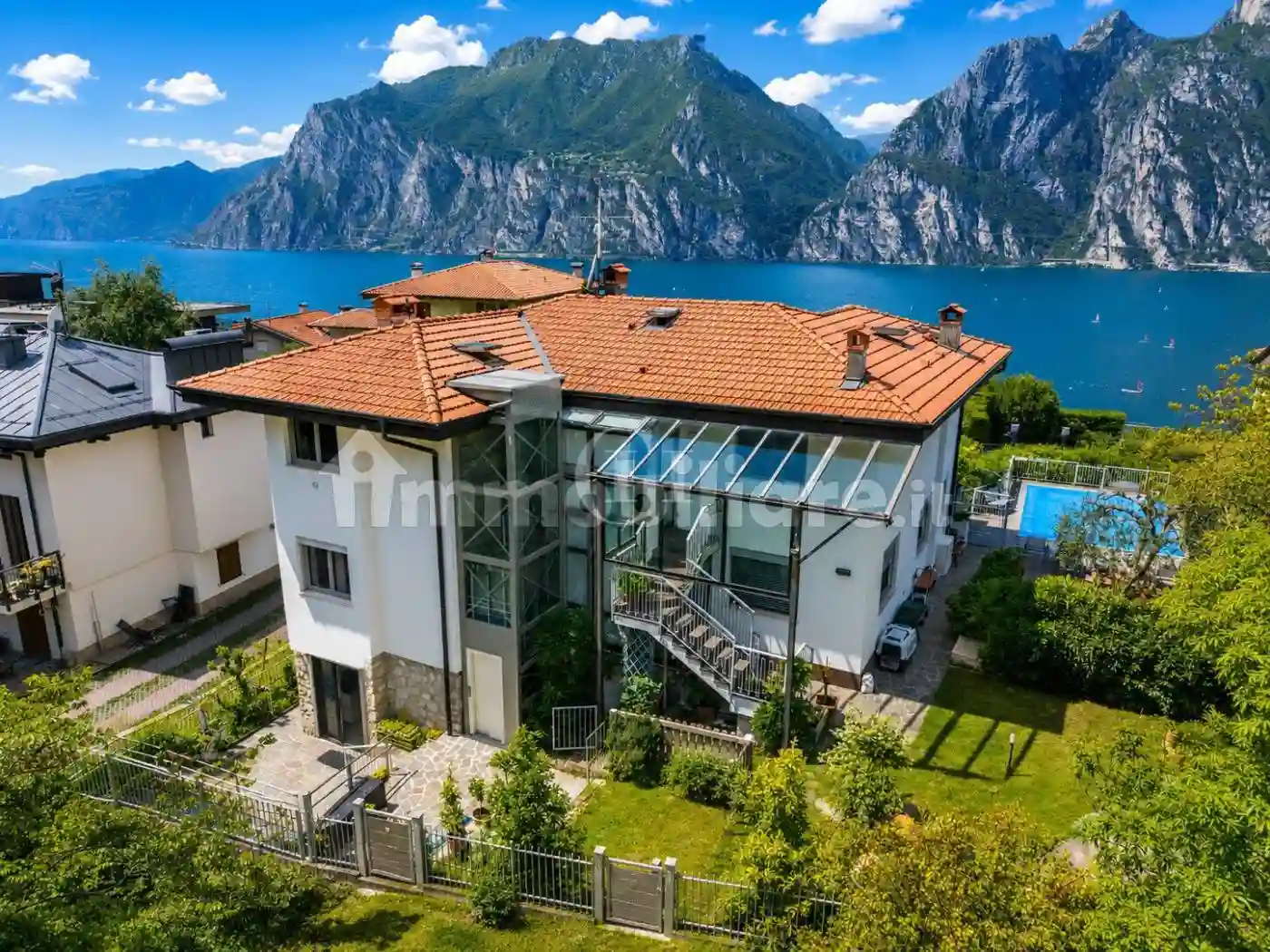 Villa - foto 2