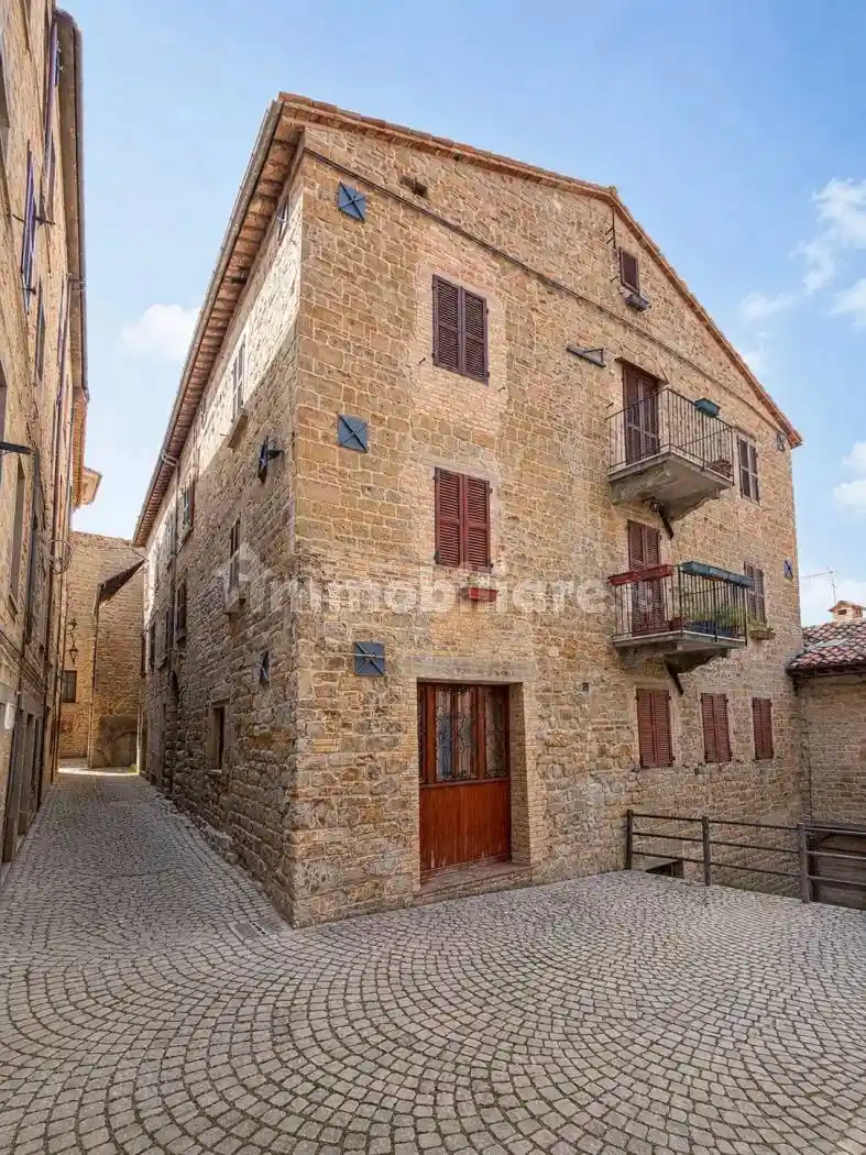 Appartamento in vendita a Montemonaco