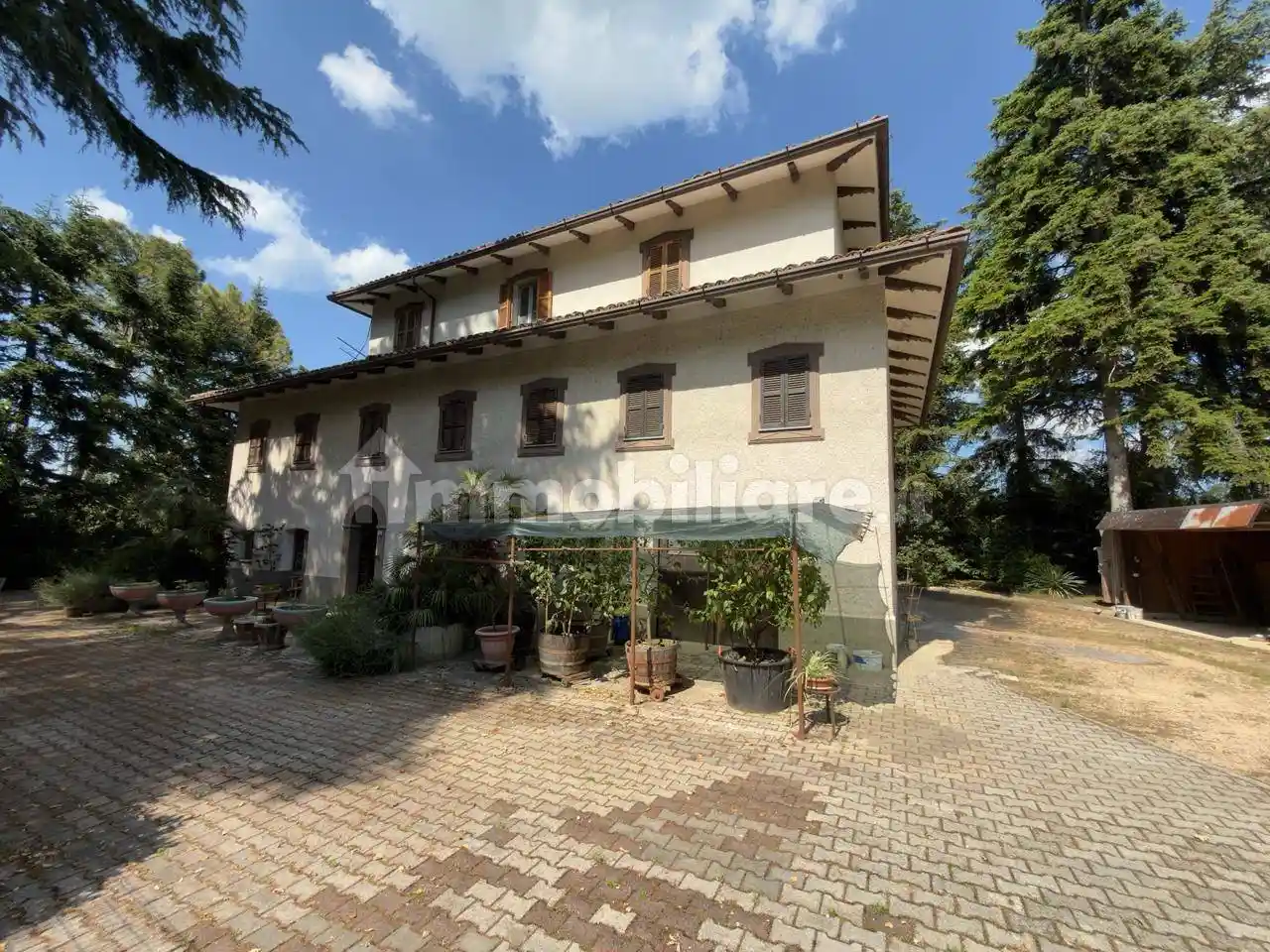 Villa in vendita a Tolentino