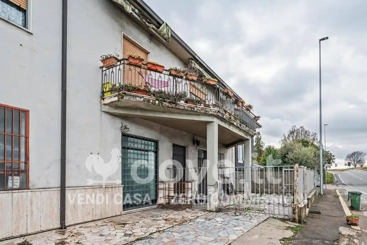 Casa indipendente in vendita a Verona