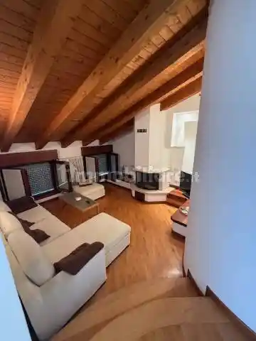 Casa indipendente in vendita a Mereto di Tomba