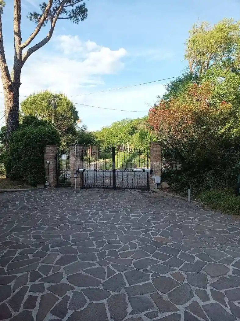 Rustico - Casale in vendita a Vallefoglia