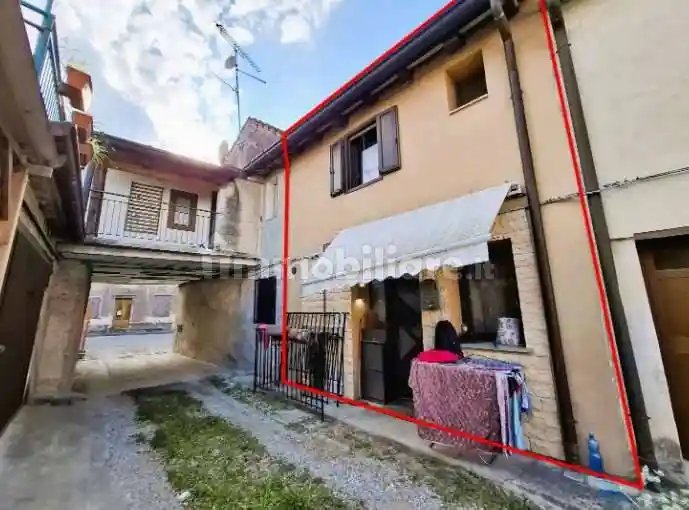 Villetta a schiera in vendita a Campolongo Tapogliano