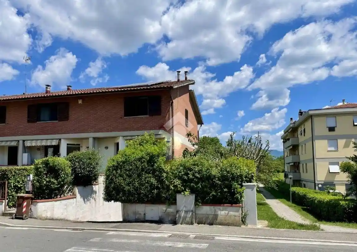 Villetta a schiera in vendita a Scarperia e San Piero